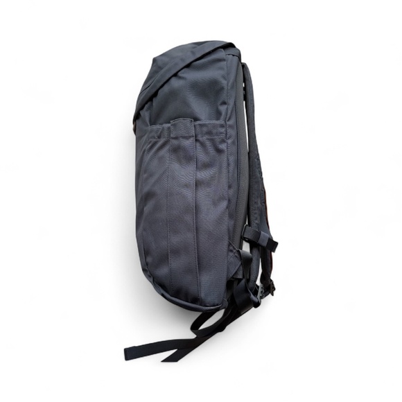 Millican 25L Oil the Zip Backpack Graphite Gray Orange - Picture 4 of 12